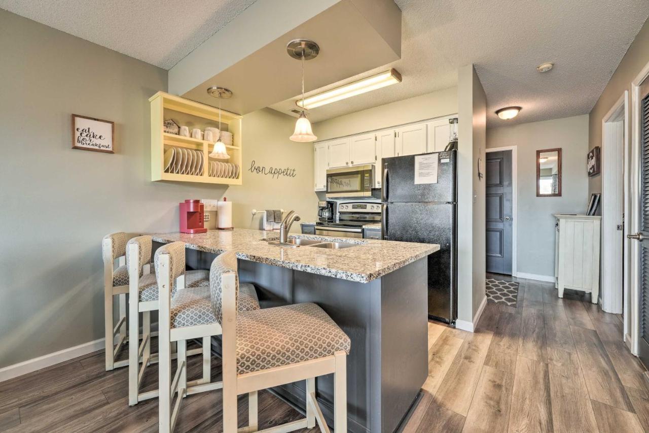 Inviting Branson West Condo With Pool Access Exterior photo