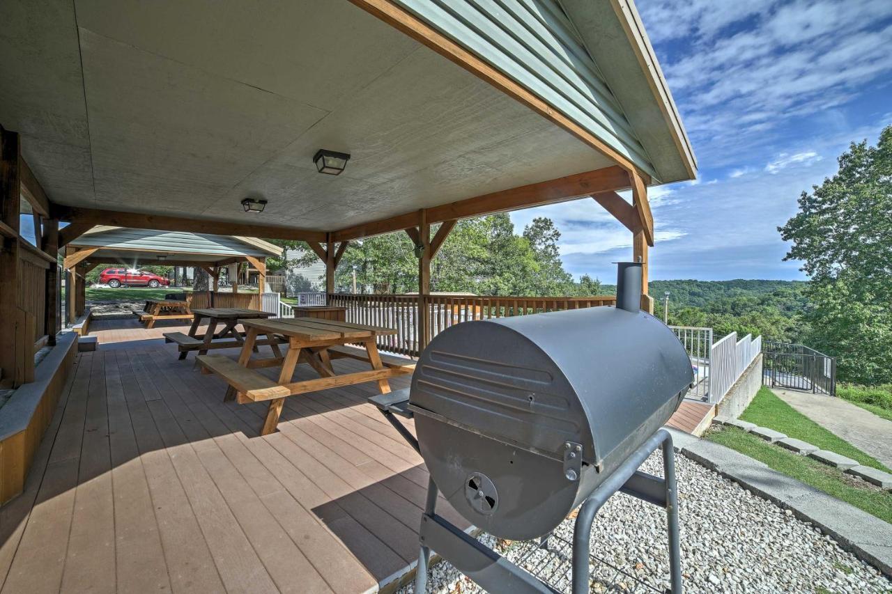 Inviting Branson West Condo With Pool Access Exterior photo